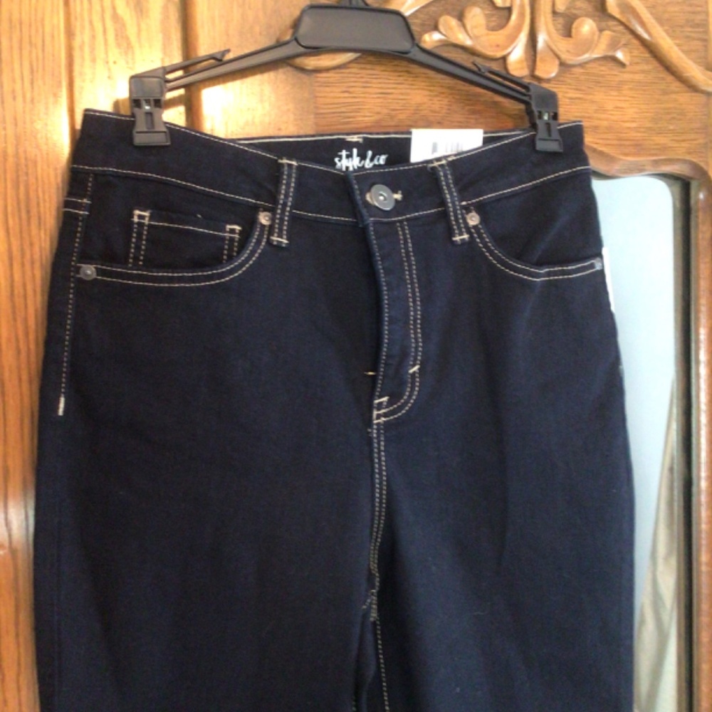 Women’s Style & Co Dark Wash Bootleg High Rise Jeans sz 4 - Picture 8 of 9